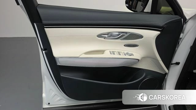 Genesis Electrified GV70 id 4195058 из Кореи 16