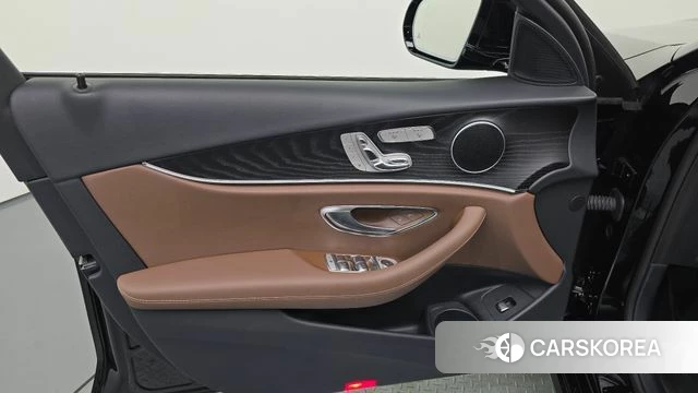 Mercedes-Benz E-Class W213 id 4739802 из Кореи 16