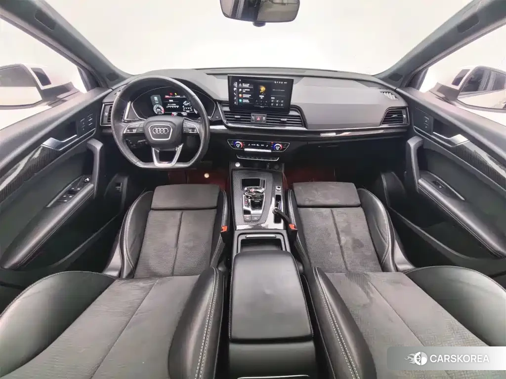 Audi Q5L id 4601792 из Китая 16