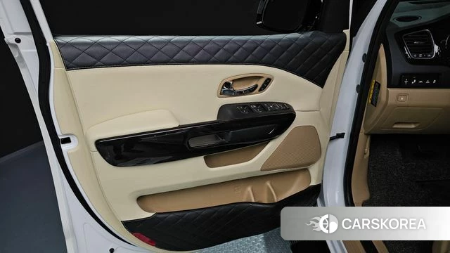 Kia The New Carnival id 4937100 из Кореи 16