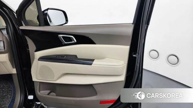 Kia Carnival 4th generation id 4308721 из Кореи 16