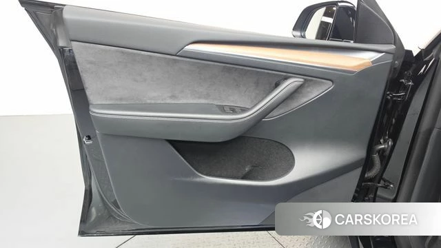Tesla Model Y id 4493835 из Кореи 16