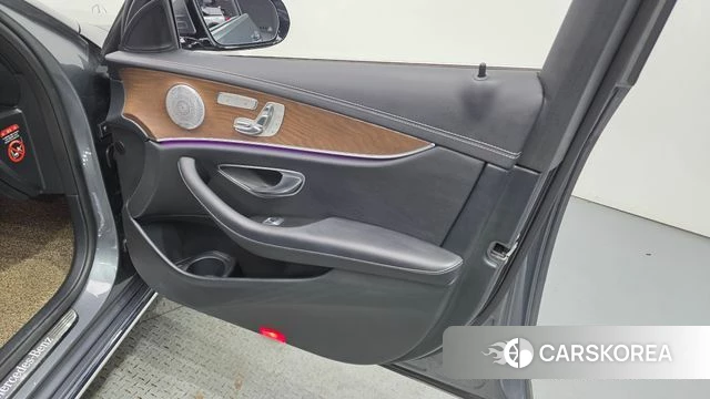 Mercedes-Benz E-Class W213 id 4250441 из Кореи 16