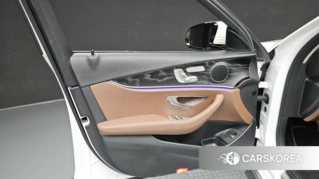 Mercedes-Benz E-Class W213 id 4477271 из Кореи 16