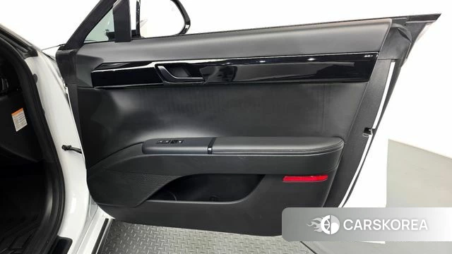 Hyundai Grandeur Hybrid (GN7) id 4863265 из Кореи 16
