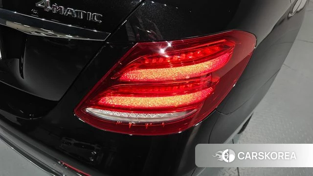 Mercedes-Benz E-Class W213 id 4574389 из Кореи 16