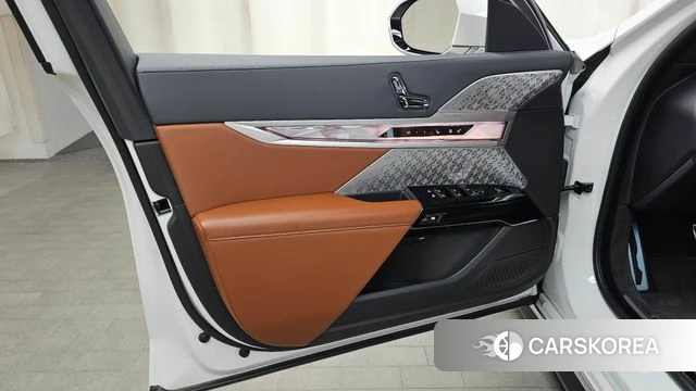 BMW i7 (G70) id 4656144 из Кореи 16
