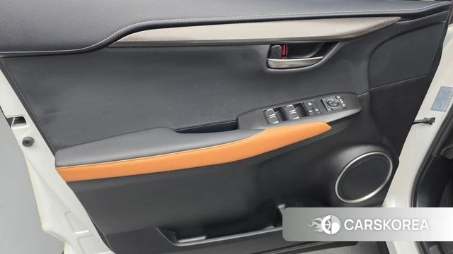 Lexus NX300h id 4251089 из Кореи 16