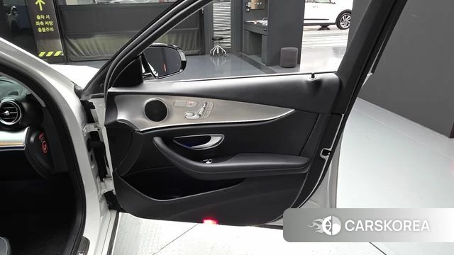 Mercedes-Benz E-Class W213 id 4562887 из Кореи 16