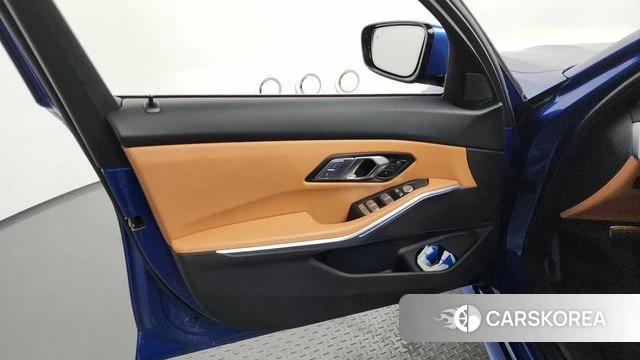 BMW 3 Series (G20) id 4415145 из Кореи 16