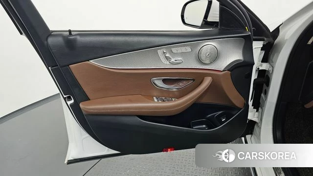 Mercedes-Benz E-Class W213 id 4483147 из Кореи 16