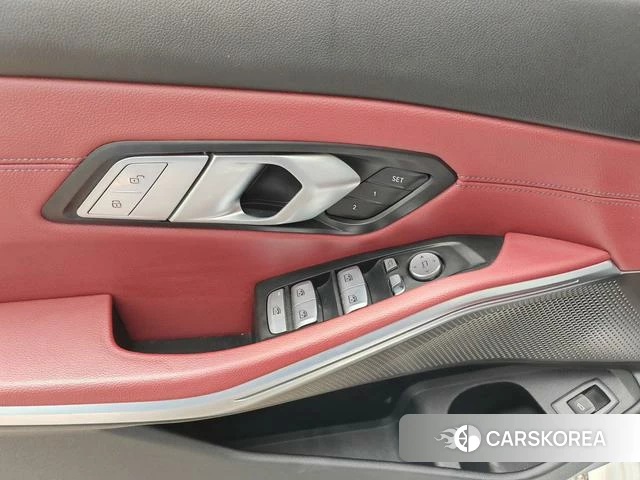 BMW 3 series id 4297229 из Китая 16