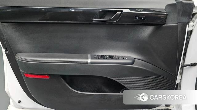 Hyundai Grandeur (GN7) id 4408638 из Кореи 16