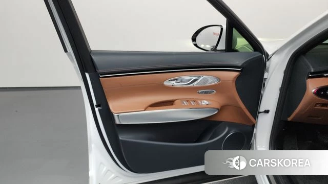 Genesis GV70 id 4389221 из Кореи 16