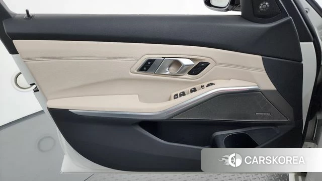 BMW 3 Series (G20) id 4683711 из Кореи 16