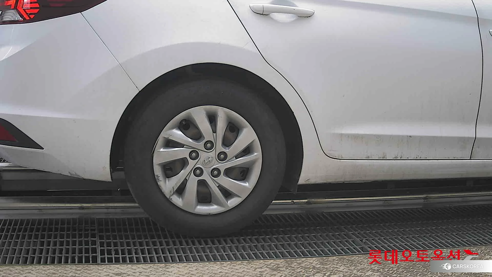 Hyundai Avante id 3888348 из Кореи 16