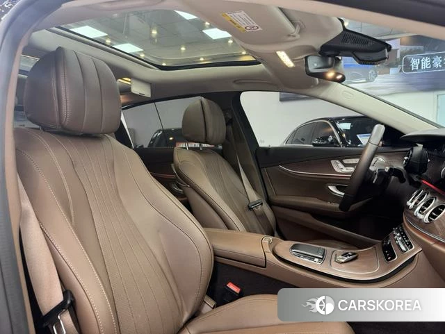 Mercedes-Benz E-class id 4334879 из Китая 16