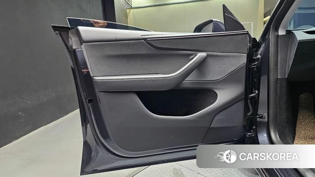 Tesla Model Y id 4700597 из Кореи 16