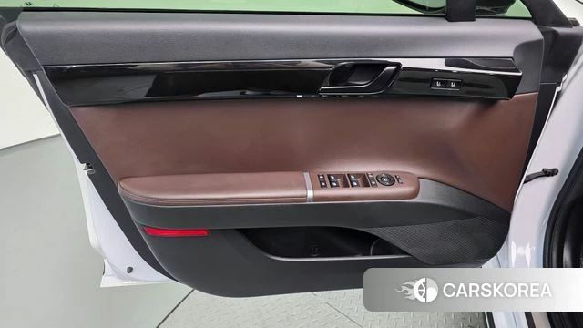 Hyundai Grandeur Hybrid (GN7) id 4880331 из Кореи 16
