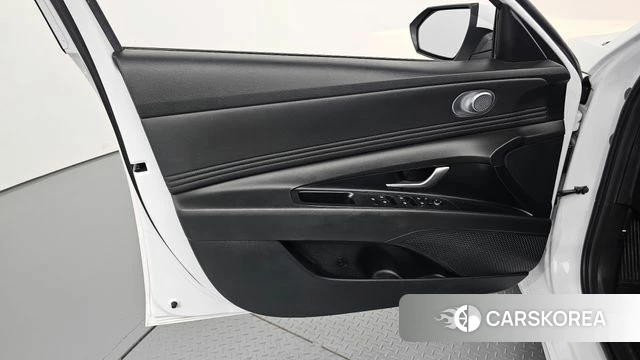 Hyundai Avante Hybrid (CN7) id 4917140 из Кореи 16