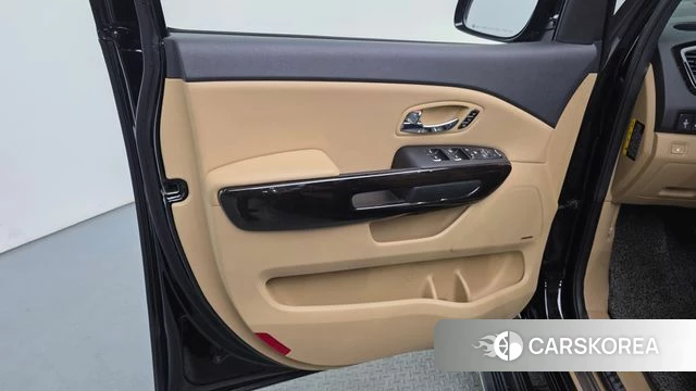 Kia The New Carnival id 4294964 из Кореи 16