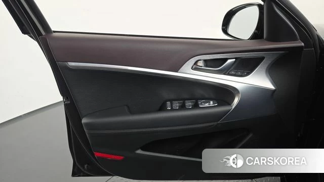 Genesis G70 id 4377851 из Кореи 16
