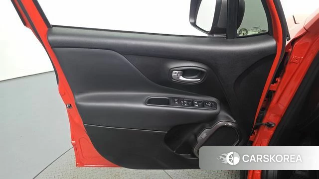 Jeep Renegade id 4895171 из Кореи 16