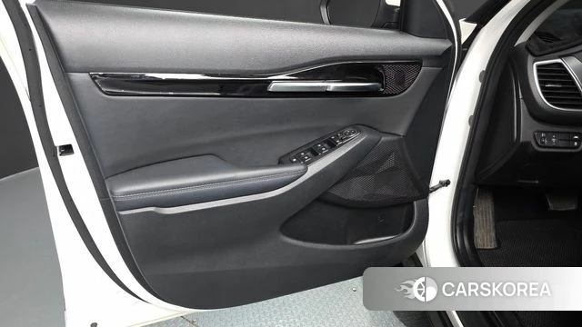 Kia Seltos id 4396083 из Кореи 16