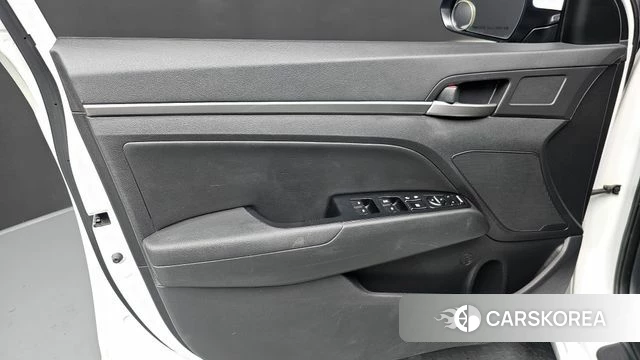 Hyundai Avante AD id 4520824 из Кореи 16