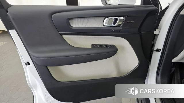 Volvo XC40 id 4630833 из Кореи 16