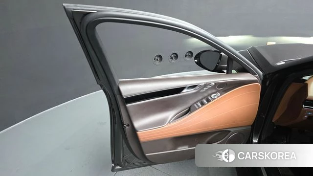 Genesis G80 (RG3) id 4749451 из Кореи 16
