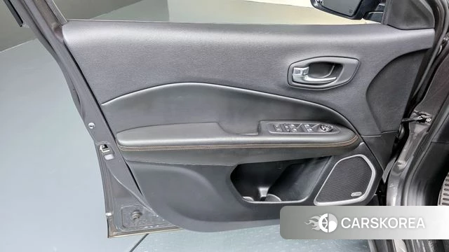 Jeep Compass 2nd Generation id 4203488 из Кореи 16