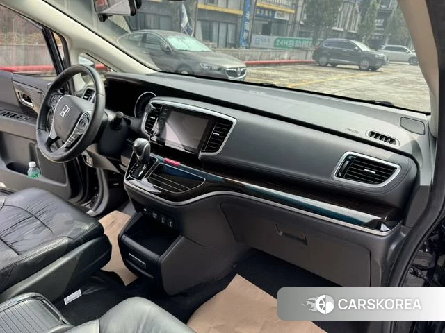 Honda Odyssey id 4336370 из Китая 16