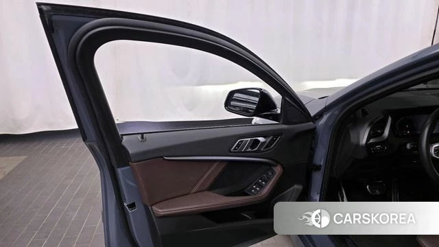 BMW 1 Series (F40) id 4344501 из Кореи 16