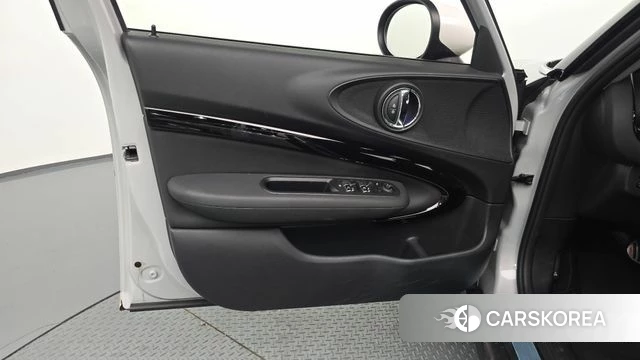 Mini Cooper Clubman id 4922762 из Кореи 16