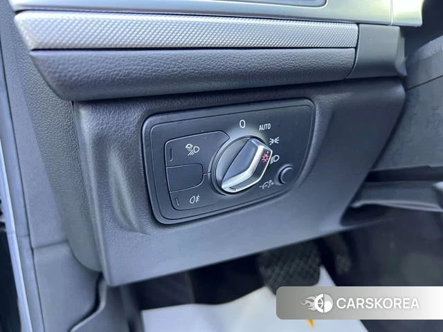Audi A6L id 4208356 из Китая 16