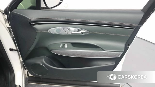 Genesis GV70 id 4697384 из Кореи 16