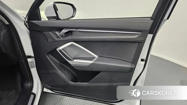 Audi Q3 (F3) id 4201901 из Кореи 16