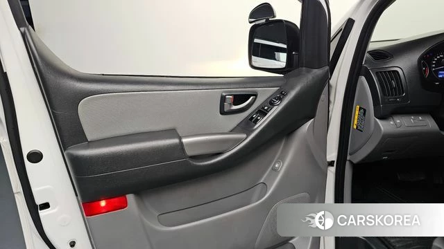 Hyundai The New Grand Starex id 4410787 из Кореи 16