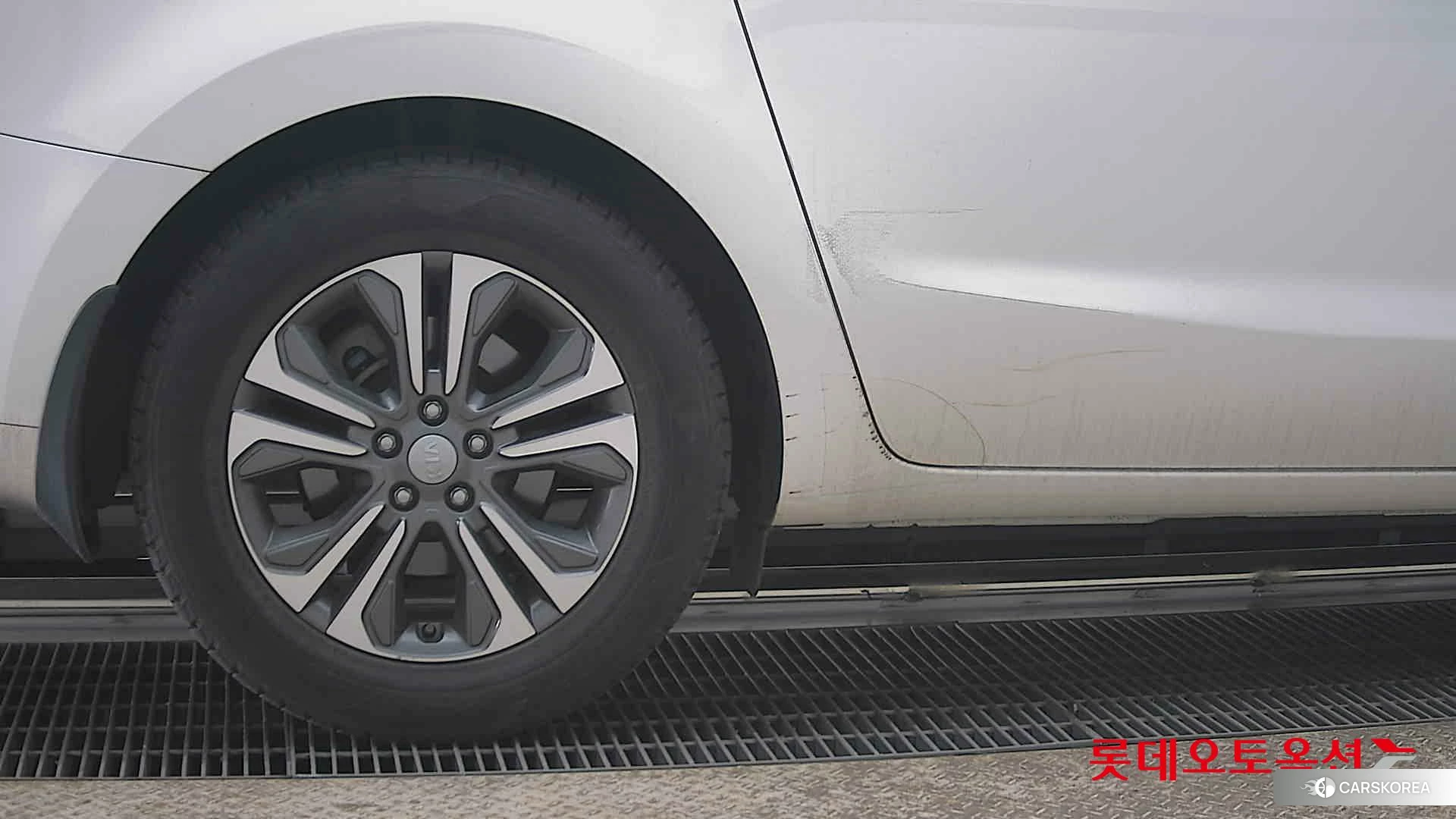 Kia Carnival id 3875740 из Кореи 16