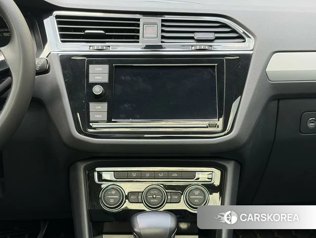 Volkswagen Tiguan L id 4219865 из Китая 16