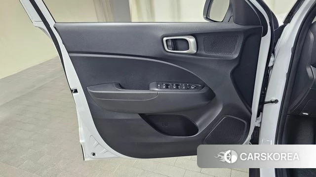 Hyundai Venue id 4921204 из Кореи 16