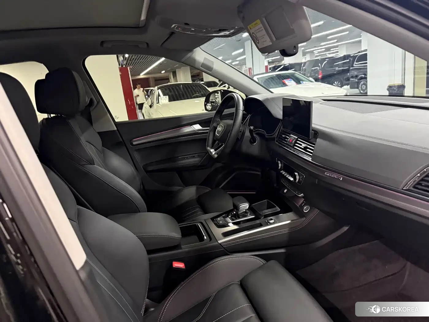 Audi Q5L id 4629099 из Китая 16