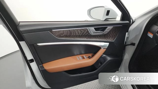 Audi A6 (C8) id 4442801 из Кореи 16