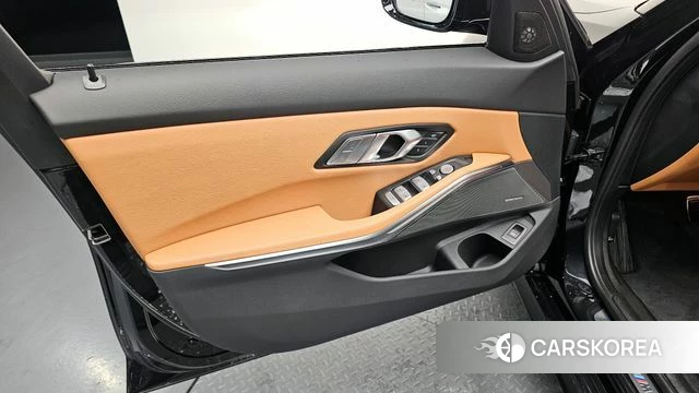 BMW 3 Series (G20) id 4349086 из Кореи 16
