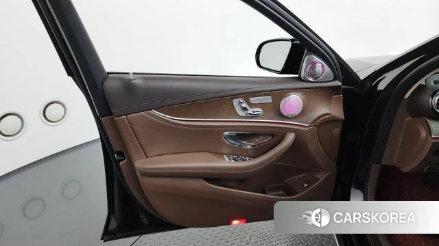 Mercedes-Benz E-Class W213 id 4411063 из Кореи 16