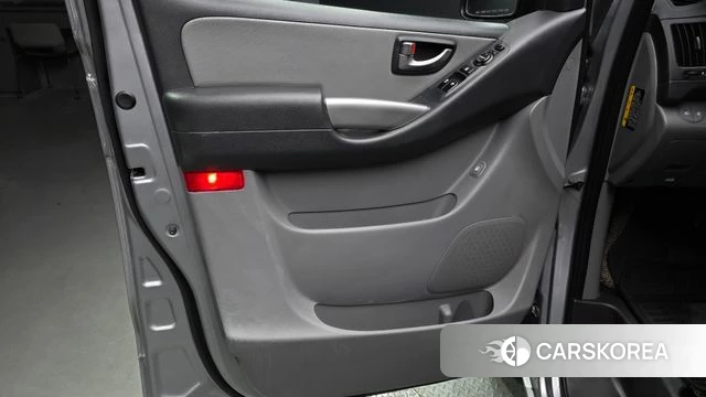 Hyundai The New Grand Starex id 4501627 из Кореи 16