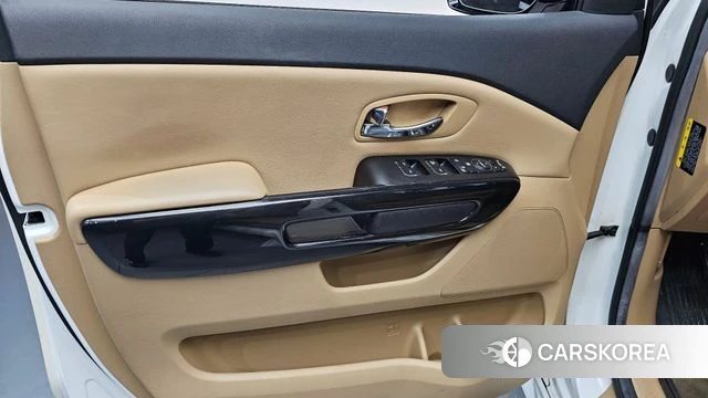 Kia All New Carnival id 4435864 из Кореи 16