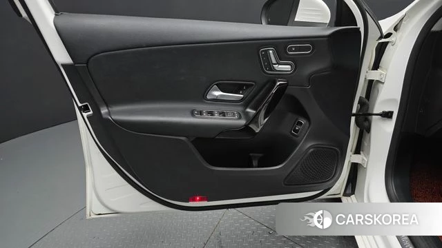 Mercedes-Benz A-Class W177 id 4446755 из Кореи 16