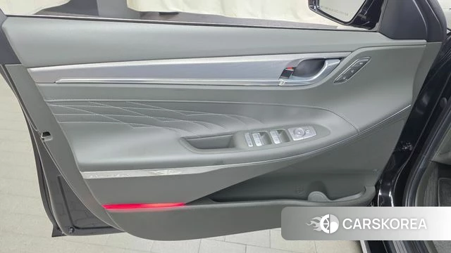 Hyundai The New Grandeur IG Hybrid id 4434909 из Кореи 16